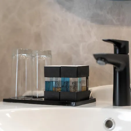 بيت ضيافة Mas Plaza - Adults Only 4*