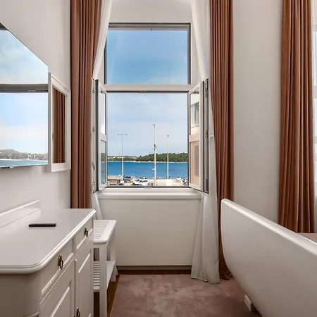 بيت ضيافة Mas Plaza - Adults Only 4*